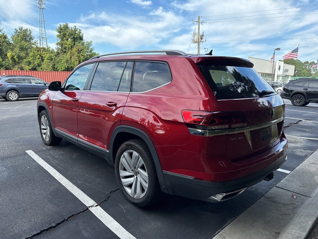 2021 Volkswagen Atlas SEL photo 2
