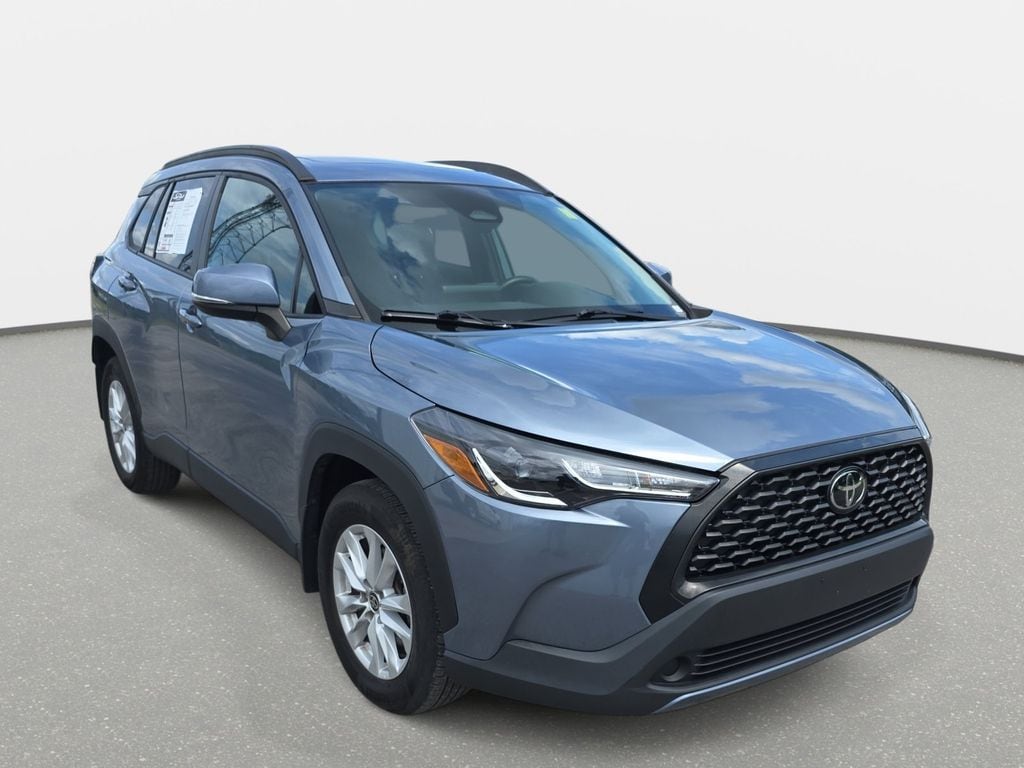 Used 2024 Toyota Corolla Cross LE SUV