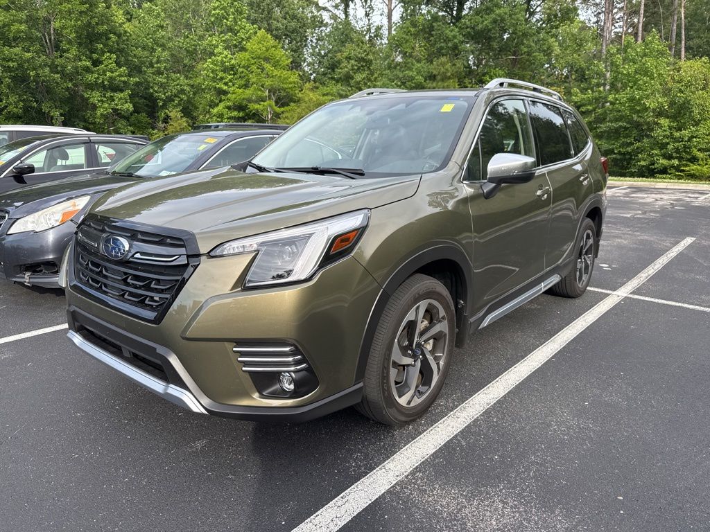 2023 Subaru Forester Touring's photo