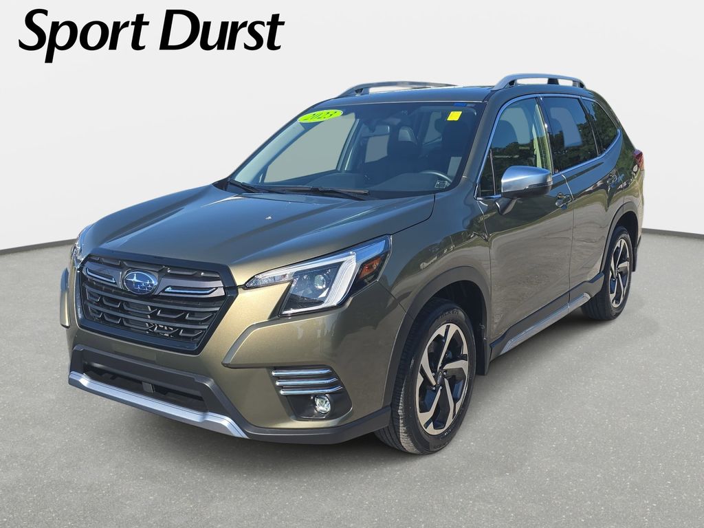 2023 Subaru Forester Touring's photo
