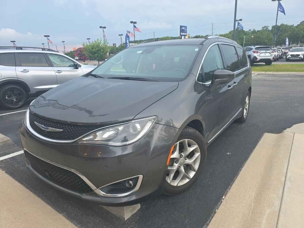 Used 2019 Chrysler Pacifica Touring L Plus Minivan/Van