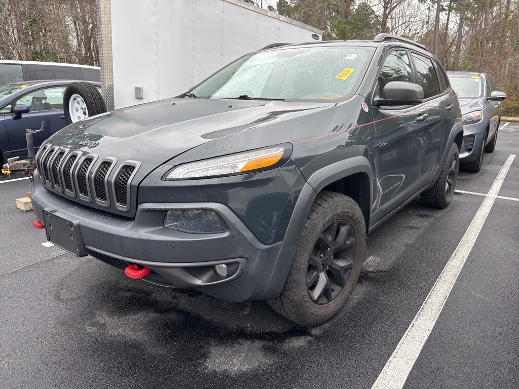 Used 2016 Jeep Cherokee Trailhawk SUV