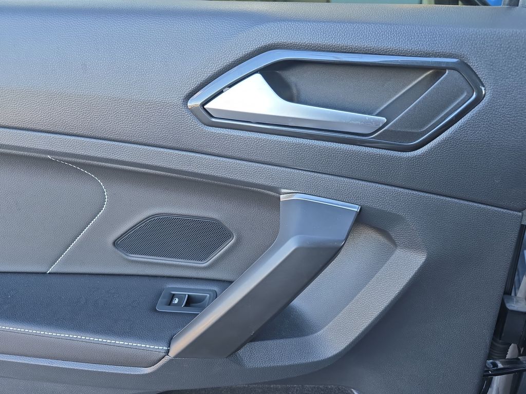 2023 Volkswagen Tiguan SE R-LINE BLACK - Photo 16