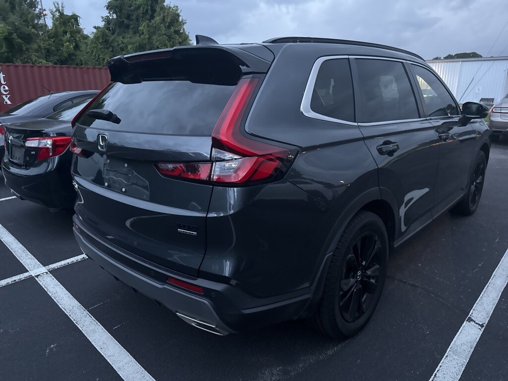 2023 Honda CR-V Hybrid Sport Touring photo 4