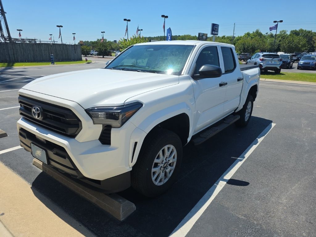 2024 Toyota Tacoma SR 4x4 Double Cab (6MT)'s photo