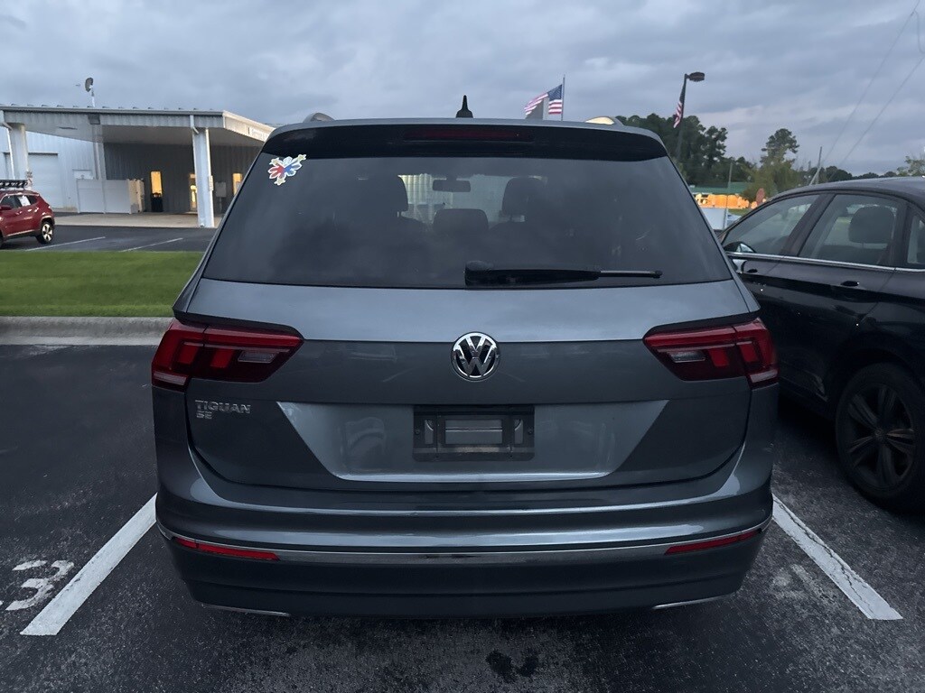 2020 Volkswagen Tiguan SE photo 4
