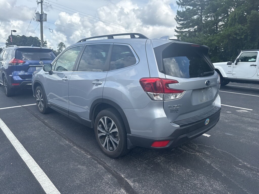 2023 Subaru Forester Limited photo 3