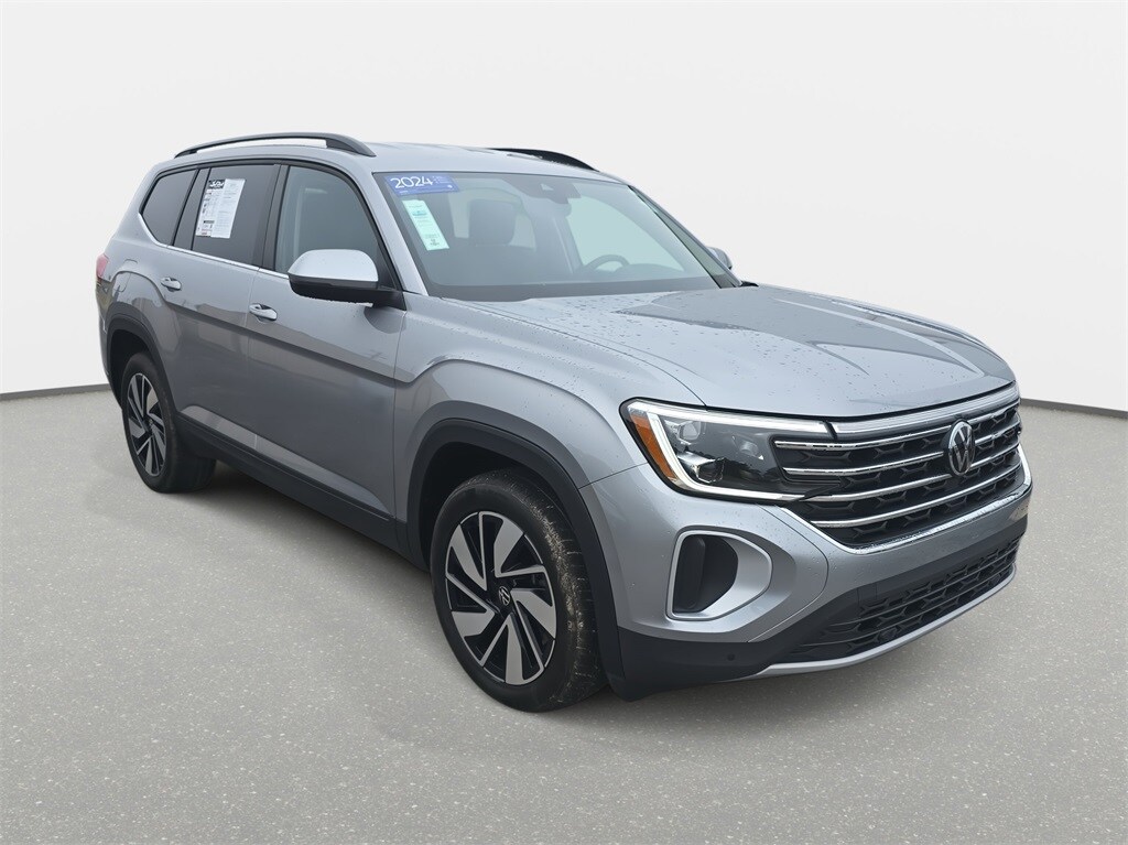 2024 Volkswagen Atlas SE Technology photo 3