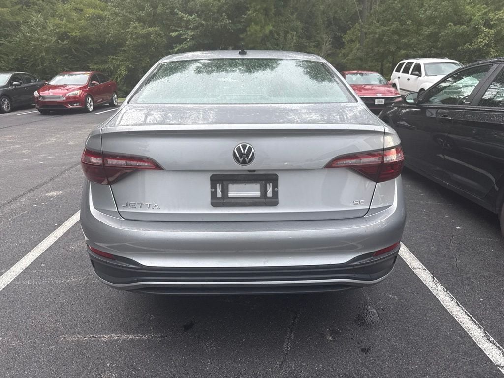 Certified 2024 Volkswagen Jetta 1.5T SE Sedan
