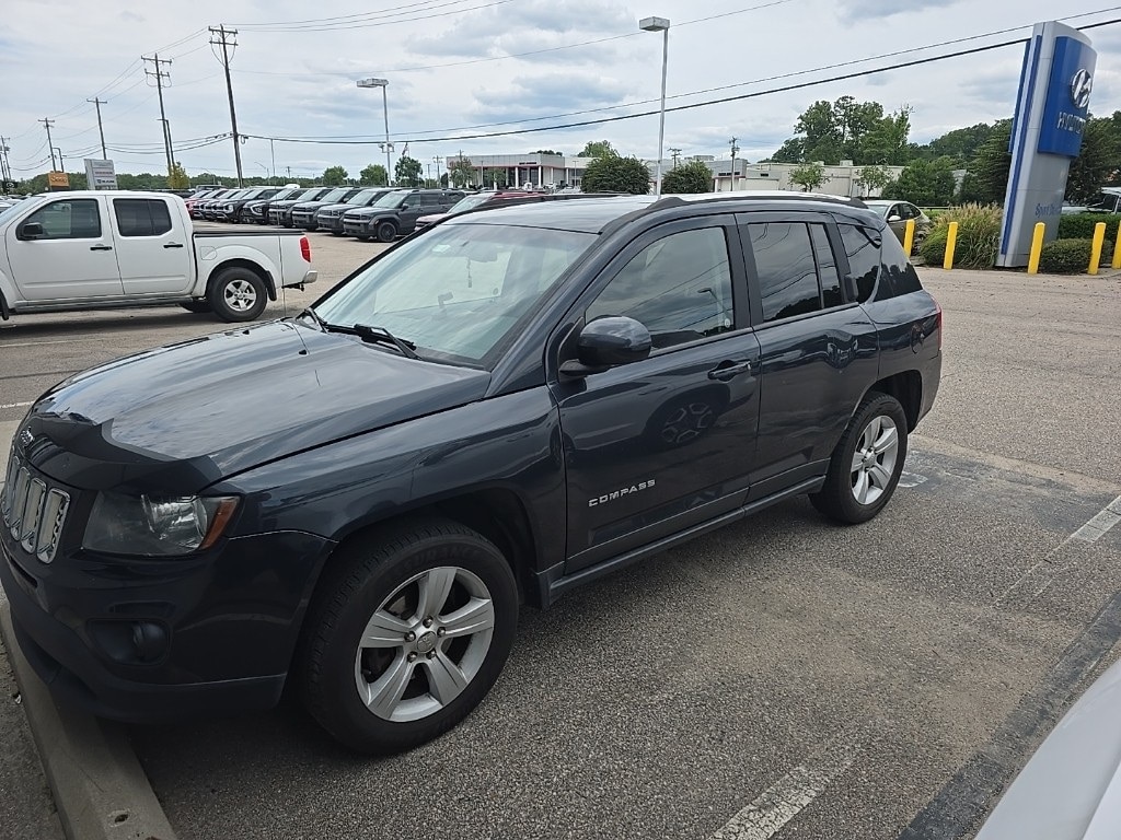 Used 2014 Jeep Compass Latitude with VIN 1C4NJCEB6ED786093 for sale in Jacksonville, NC