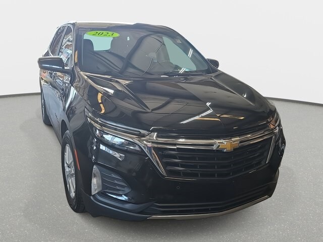 2022 Chevrolet Equinox LT photo 3