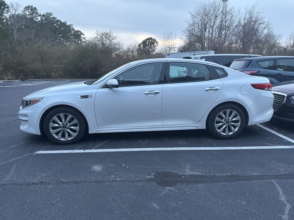 Used 2017 Kia Optima EX Sedan