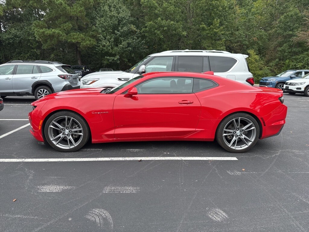 2021 Chevrolet Camaro 3LT photo 2
