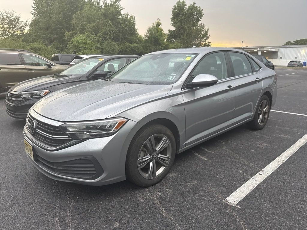 Certified 2024 Volkswagen Jetta 1.5T SE Sedan