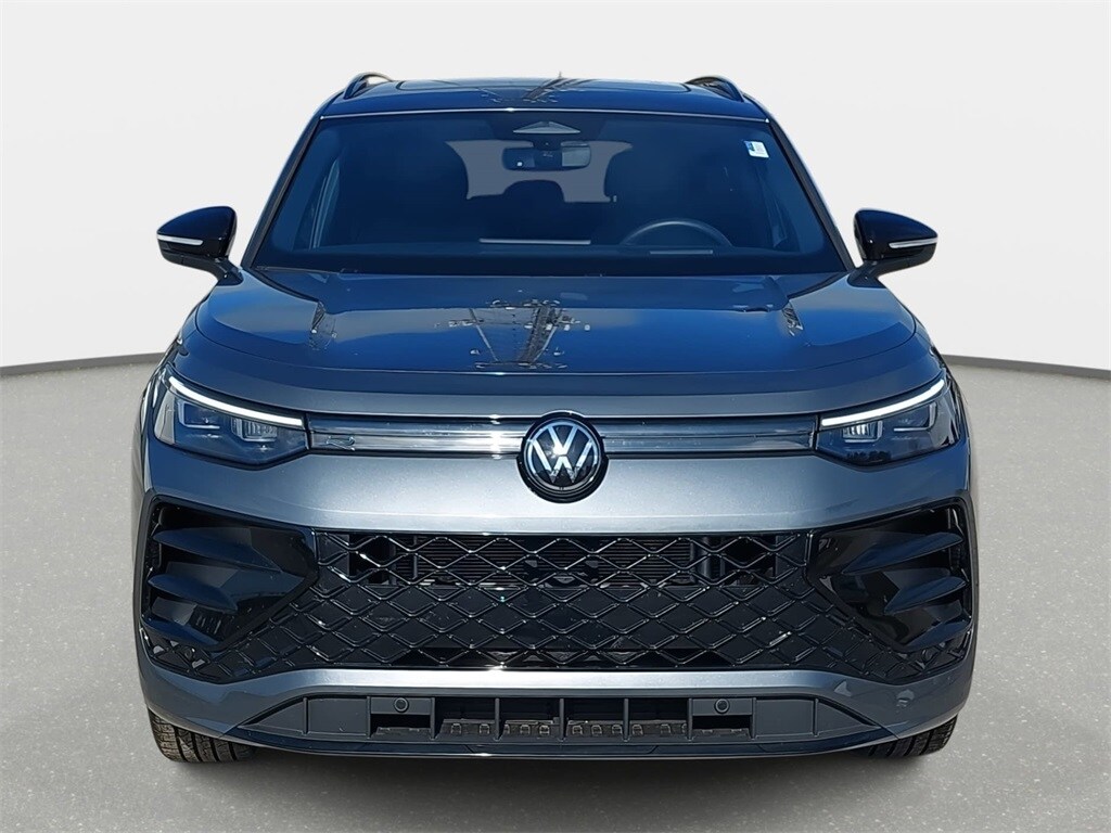 2025 Volkswagen Tiguan SE R-Line Black photo 2