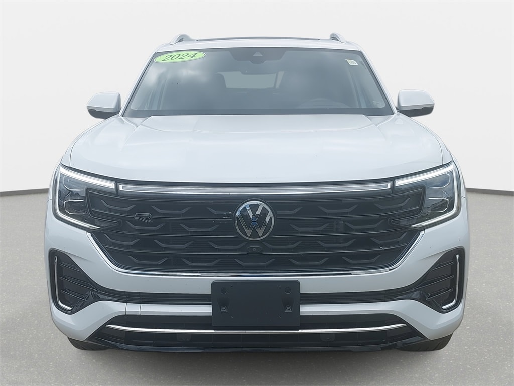 Used 2024 Volkswagen Atlas SEL Premium R-Line with VIN 1V2FR2CA8RC585923 for sale in Jacksonville, NC