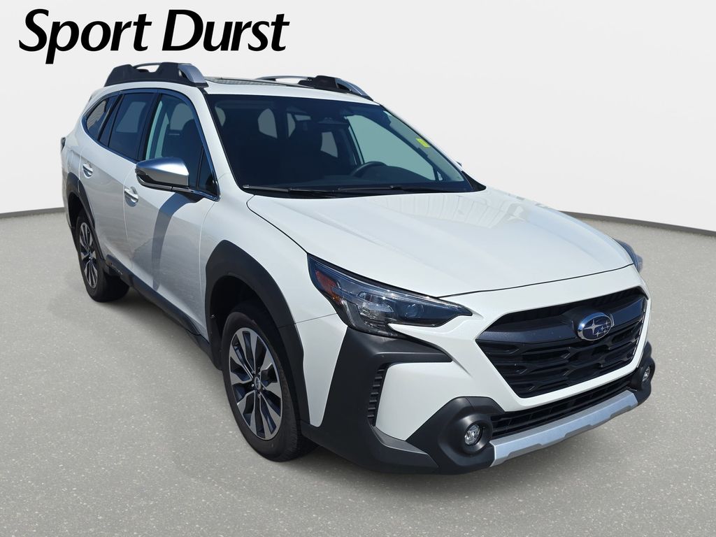 2025 Subaru Outback Touring's photo