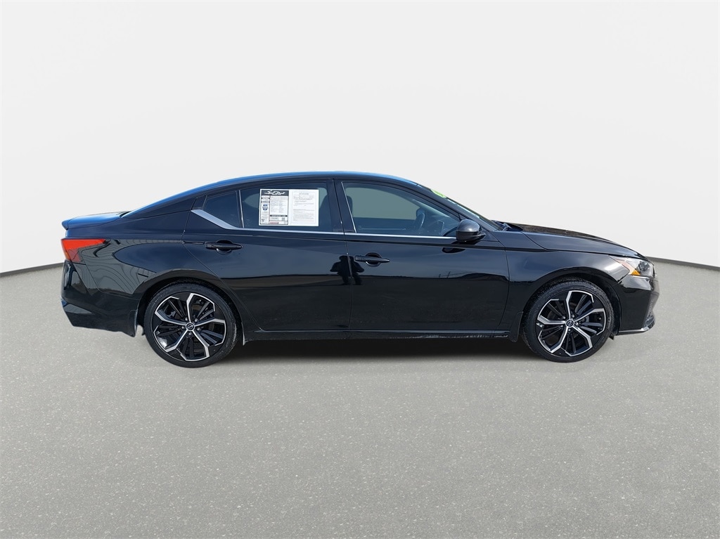 Used 2023 Nissan Altima 2.5 SR Sedan