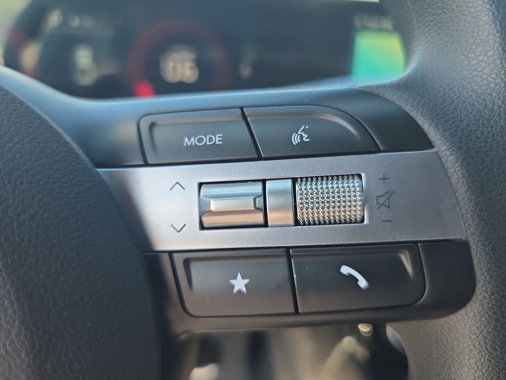 2025 Hyundai Santa Cruz SEL - Photo 16