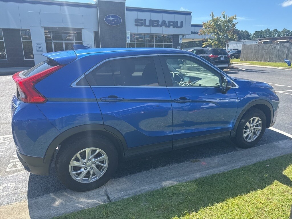 2019 Mitsubishi Eclipse Cross ES photo 3