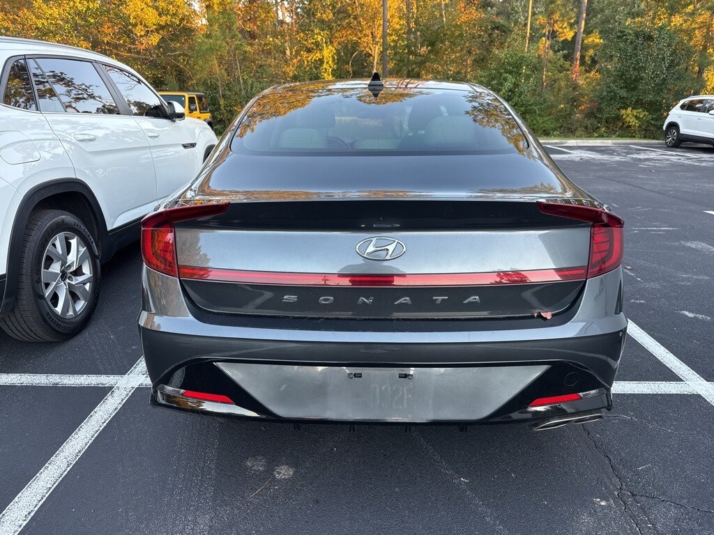 2022 Hyundai Sonata SEL photo 3
