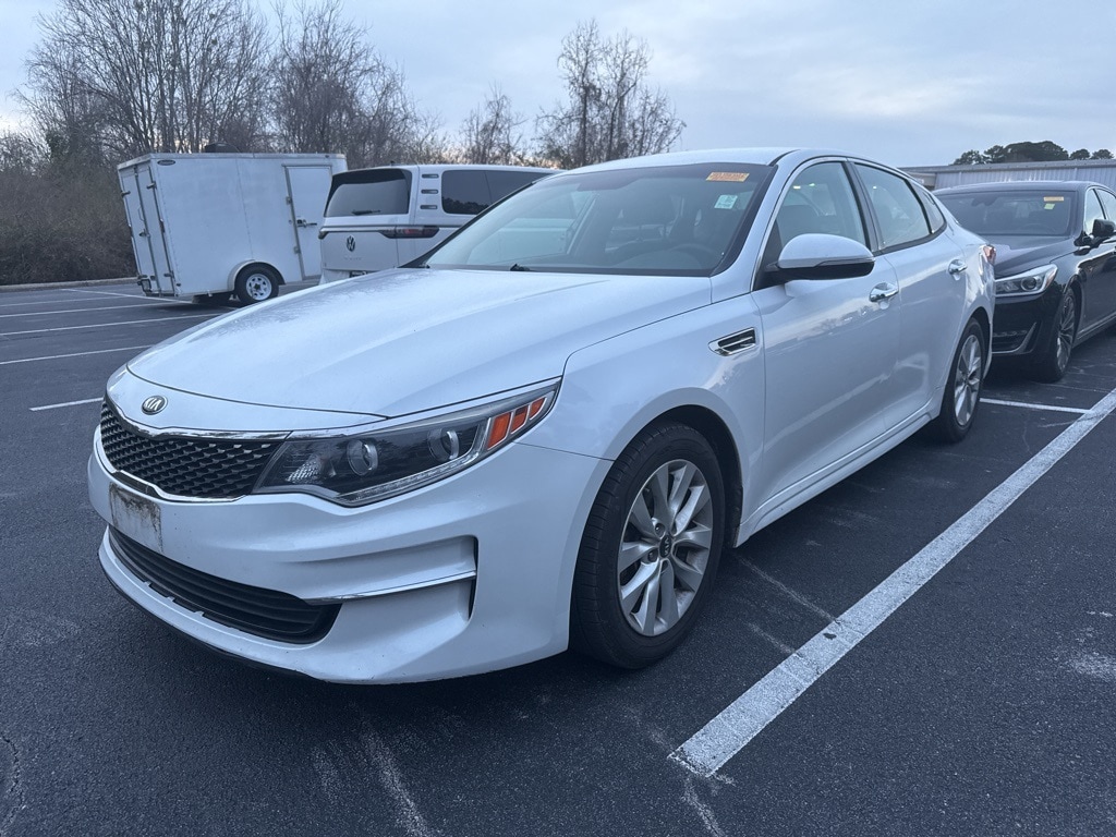 2017 Kia Optima EX's photo