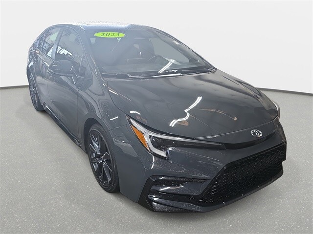 2023 Toyota Corolla XSE photo 3