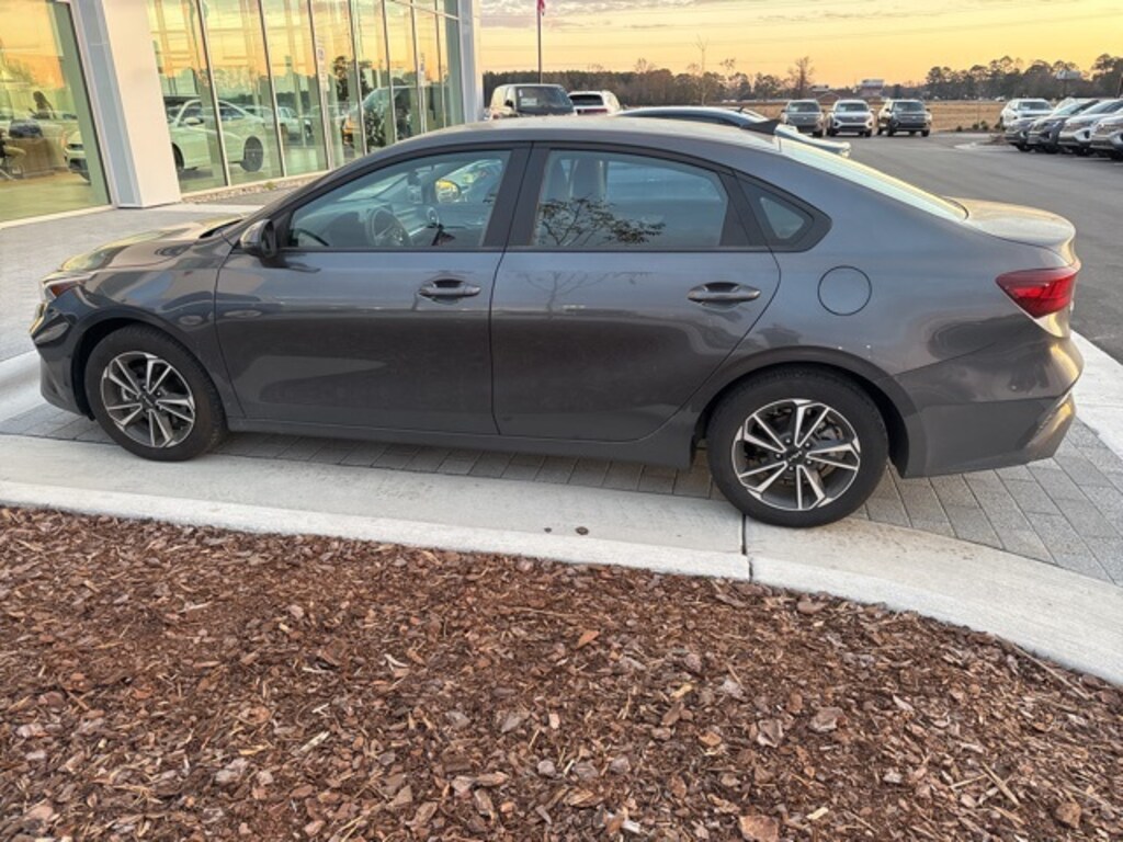 Used 2024 Kia Forte LXS Sedan