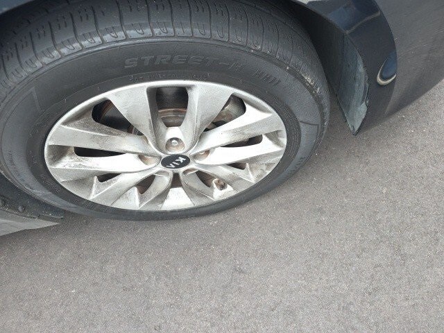 2016 Kia Optima EX photo 2