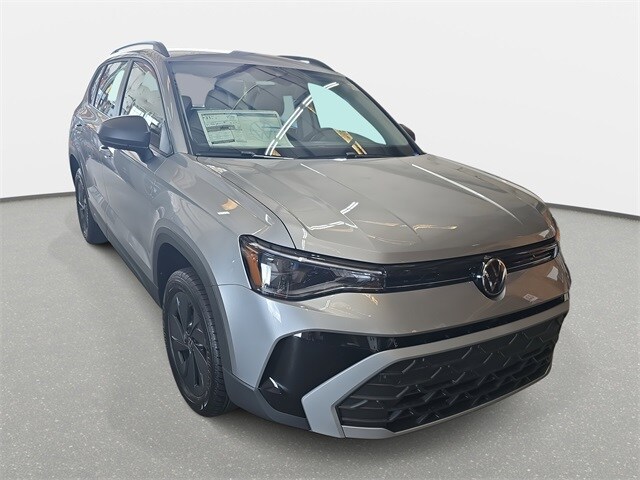 2025 Volkswagen Taos S photo 3
