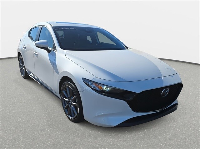 2023 Mazda Mazda3 2.5 s Preferred photo 3