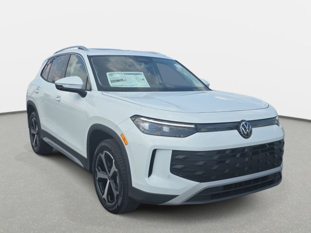 New 2026 Volkswagen Tiguan SE SUV