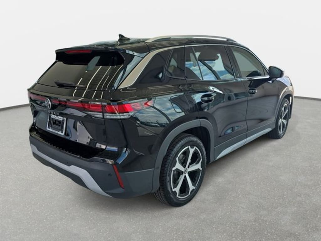 New 2026 Volkswagen Tiguan 2.0T SE SUV