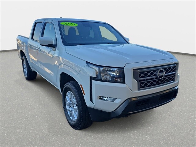 2024 Nissan Frontier SV photo 3