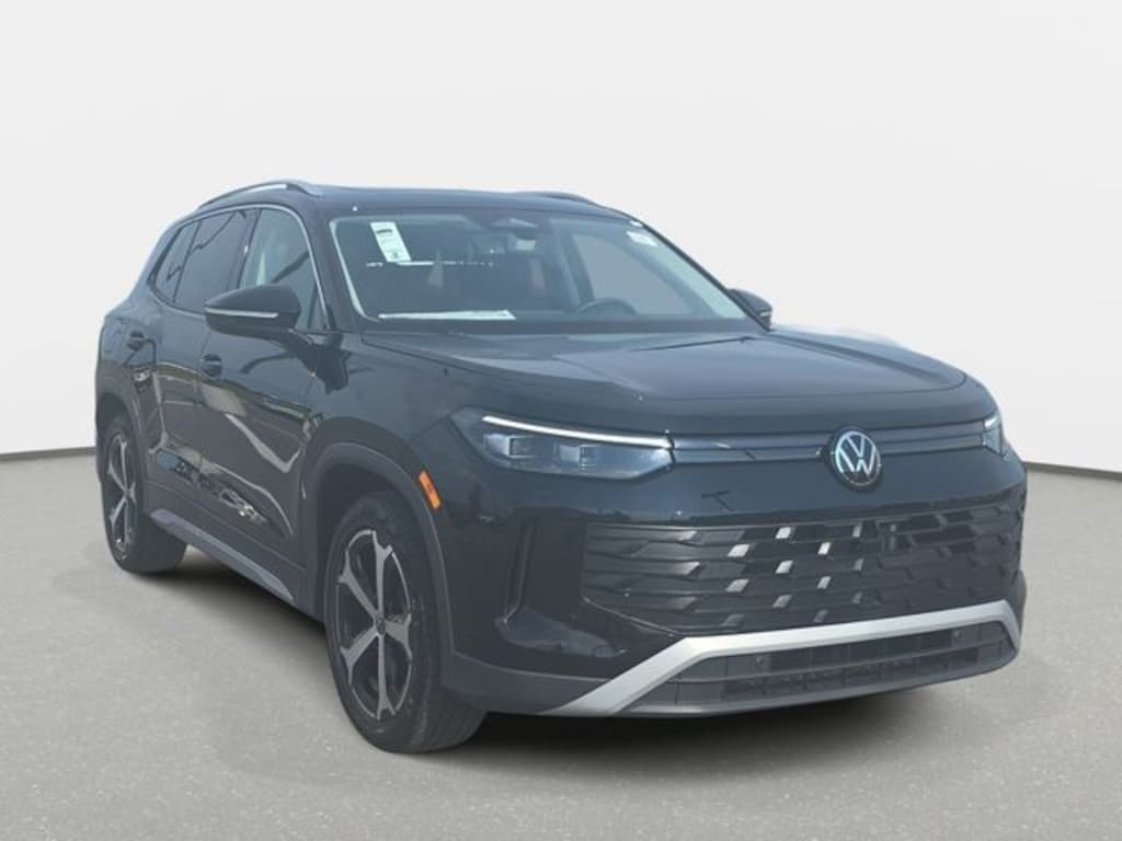 New 2026 Volkswagen Tiguan SE SUV