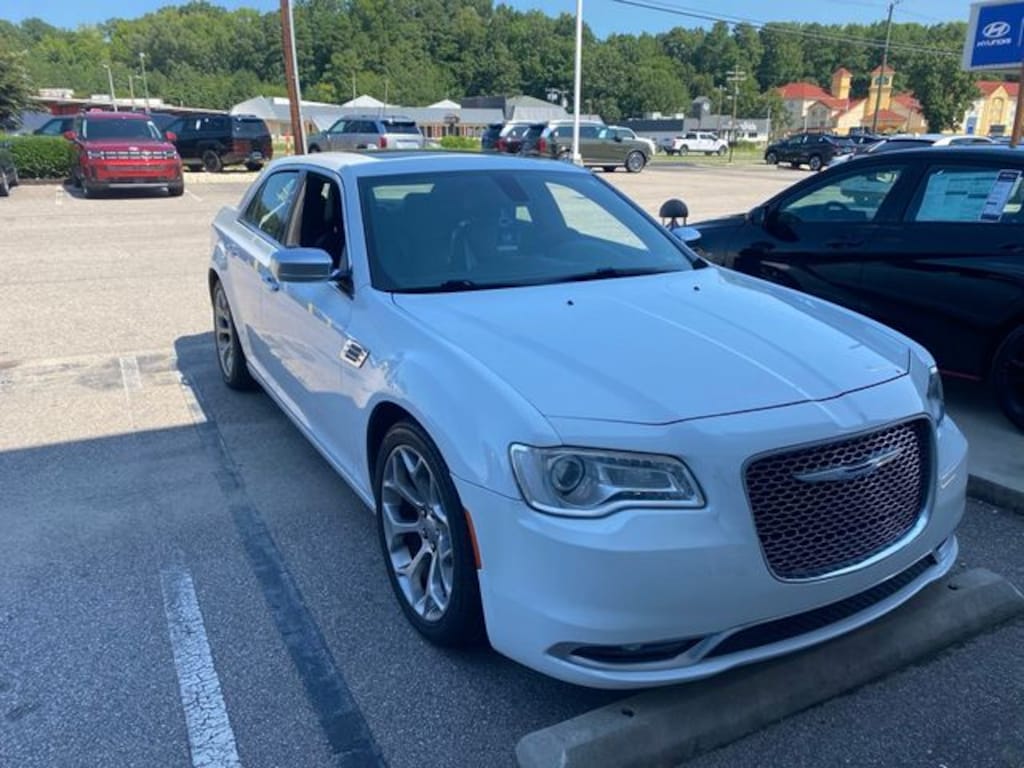 Used 2017 Chrysler 300 C Platinum Sedan