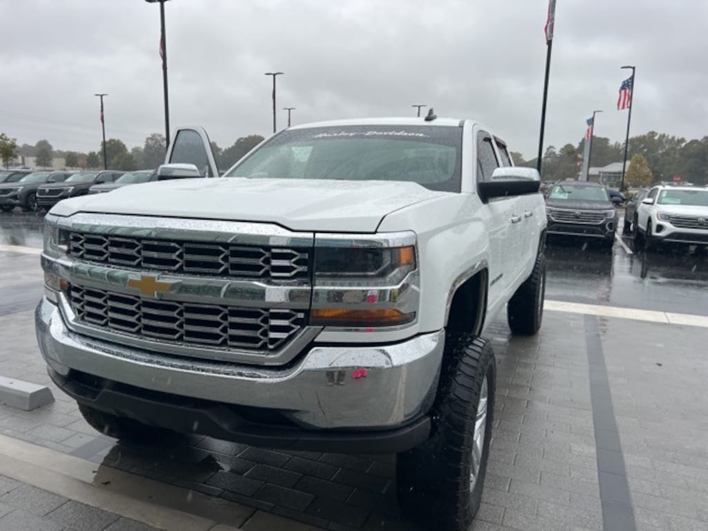 Used 2018 Chevrolet Silverado 1500 LT Truck