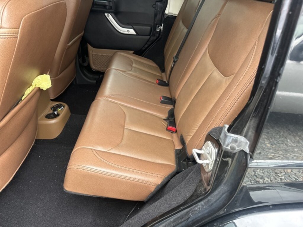 Used 2017 Jeep Wrangler Unlimited Sahara SUV