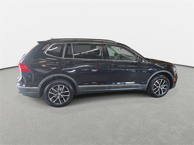2021 Volkswagen Tiguan SE photo 4
