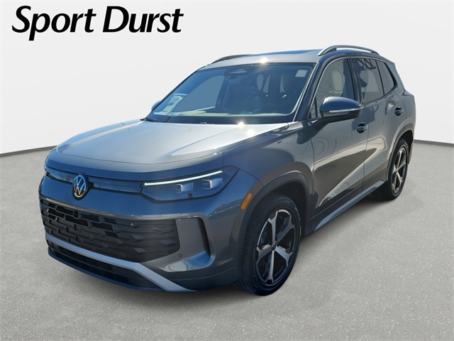 2026 Volkswagen Tiguan SE's photo