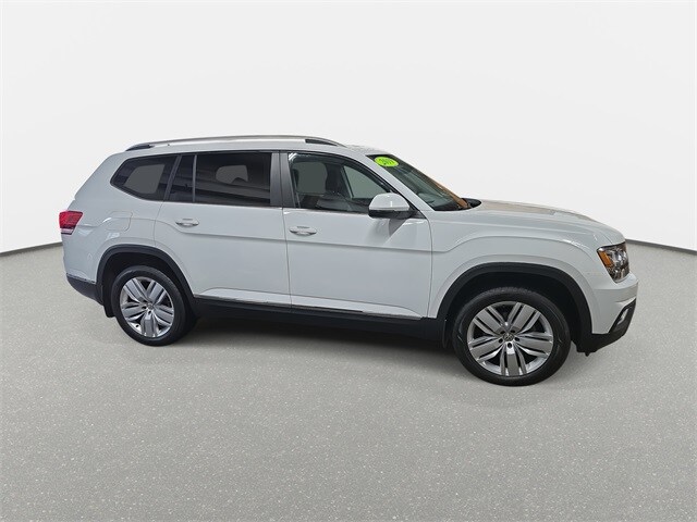 2019 Volkswagen Atlas V6 SEL photo 3