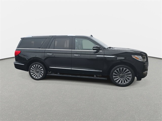 2019 Lincoln Navigator L Reserve photo 4