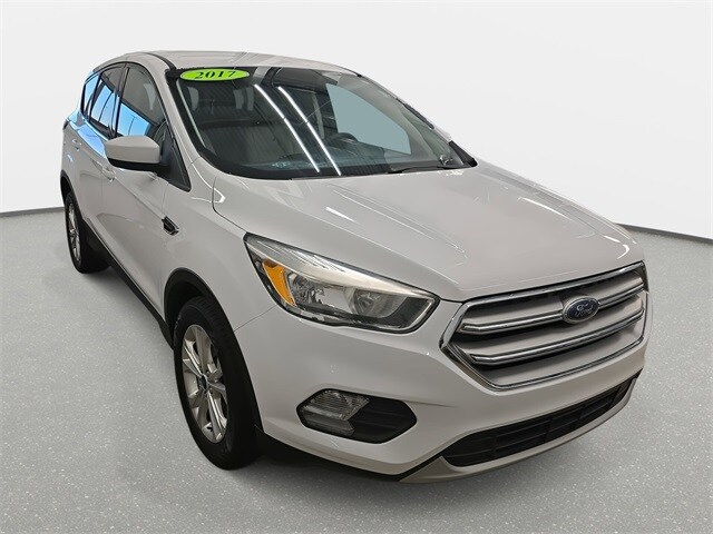 2017 Ford Escape SE photo 3