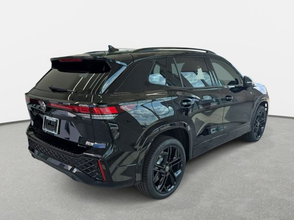 New 2026 Volkswagen Tiguan 2.0T SE R-Line Black SUV