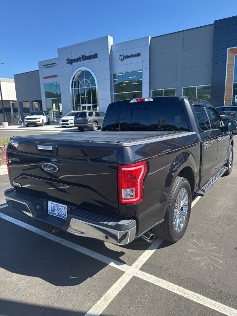 2015 Ford F-150 XLT photo 2
