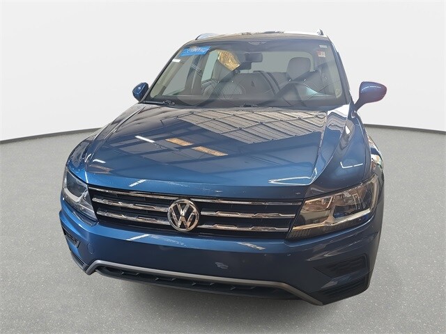 2020 Volkswagen Tiguan S photo 2