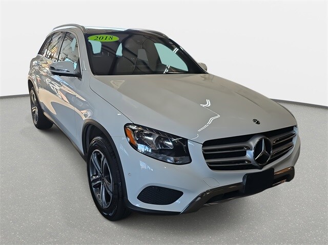 2018 Mercedes Benz GLC 300 4MATIC photo 3
