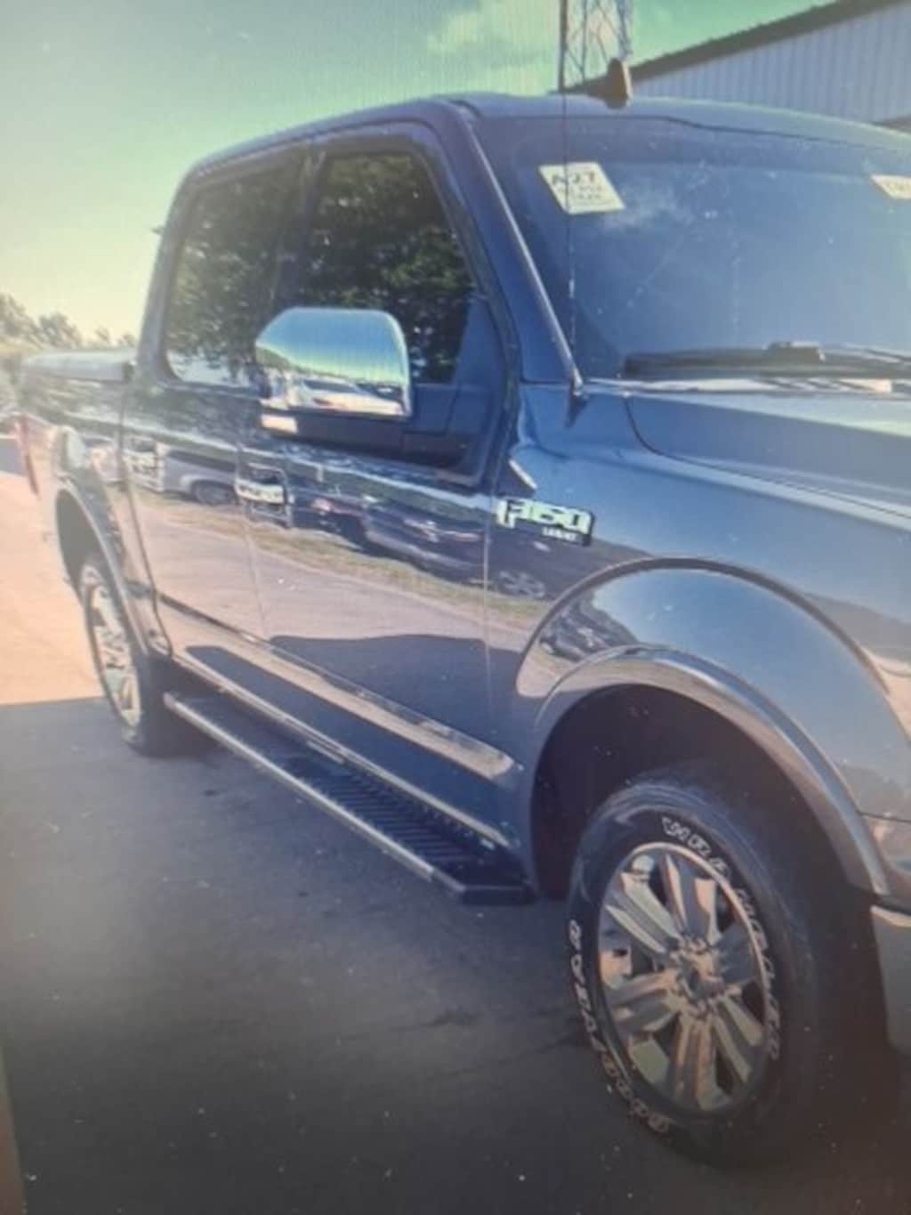 Used 2020 Ford F-150 Lariat Truck
