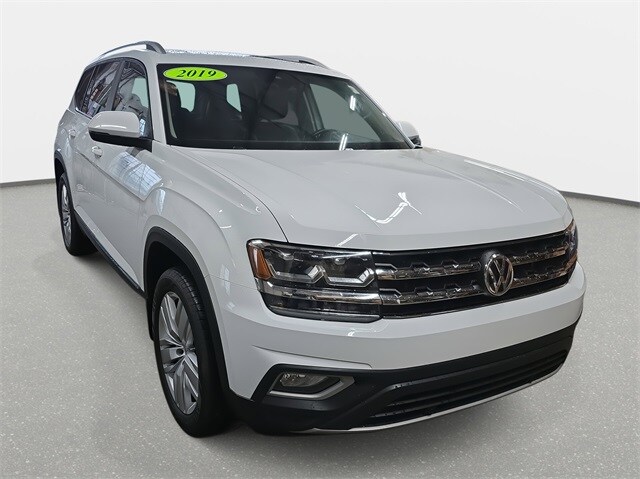 2019 Volkswagen Atlas V6 SEL photo 2
