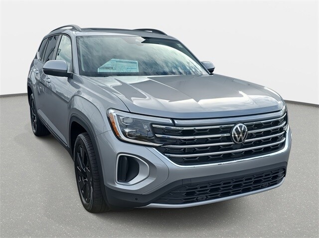 2026 Volkswagen Atlas SE Technology photo 2